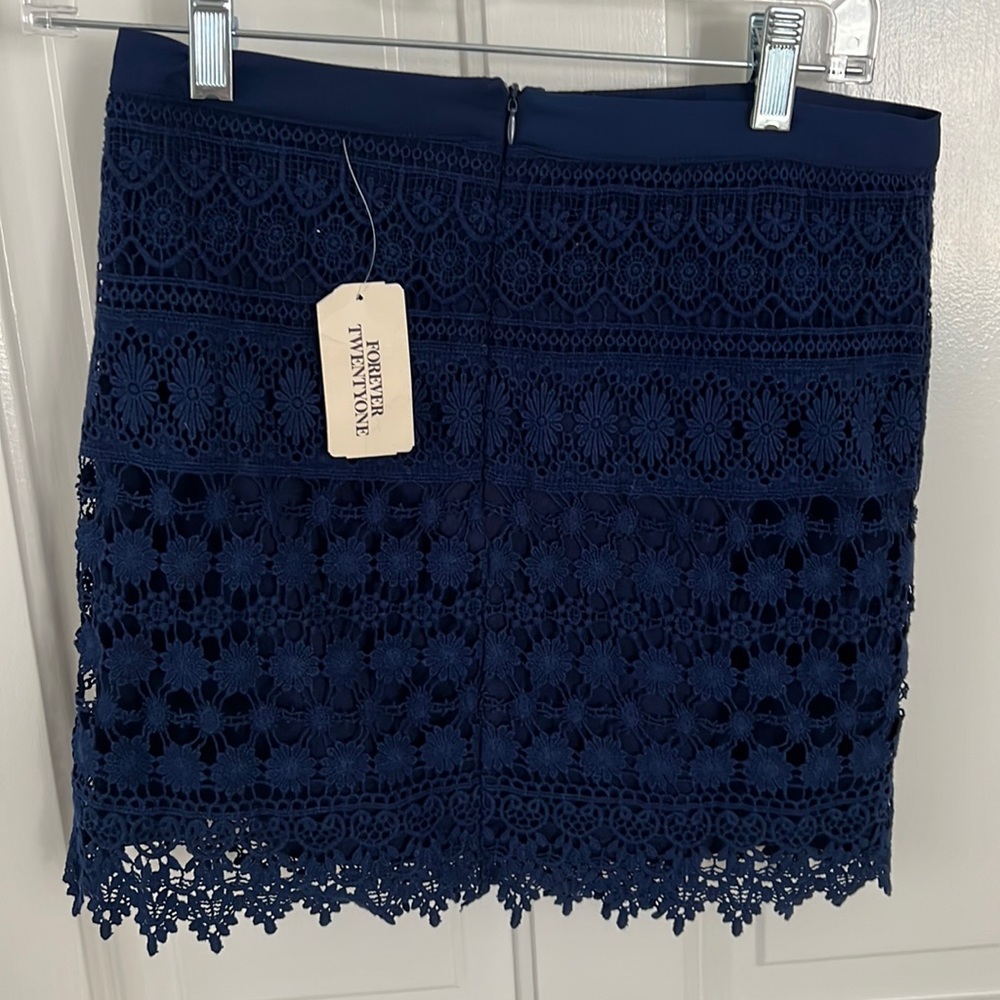 F21 Blue Lace Pencil Skirt S. With tags.